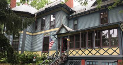 Amherst Inn