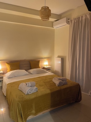 1 chambre, fer et planche à repasser, Wi-Fi, draps fournis