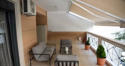 Wonderful central apartment with private parking space.