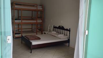 6 chambres, bureau, fer et planche à repasser, Wi-Fi