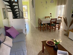 House | Living room