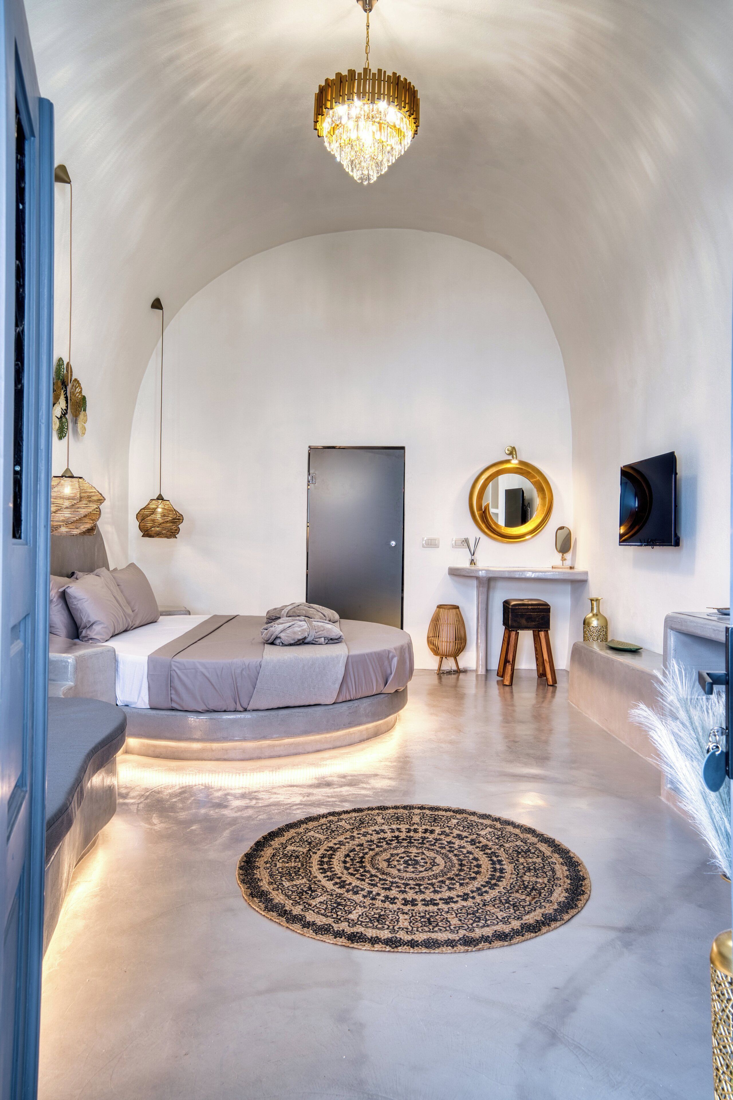 Deluxe Apartment, Sea View | 2 bedrooms, iron/ironing board, free WiFi