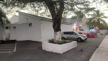 Enceinte de lâhĂ©bergement