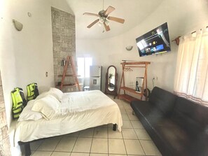 1 bedroom, iron/ironing board, WiFi, bed sheets