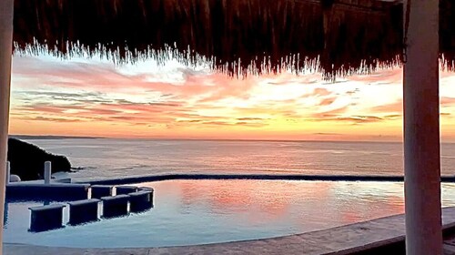 BUNGALOW POOL AND SEMI-PRIVATE BEACH, ZIPOLITE-MAZUNTE BEACH, 8 NEARBY BEACHES