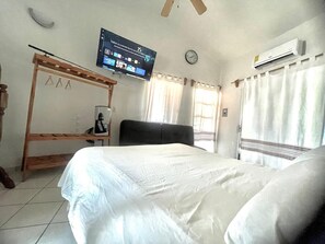 1 sovrum, strykjärn/strykbräda, wi-fi och sängkläder