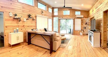 Charming Lakeview Lakehouse, Escape to Toledo Bend Lake, Hemphill, TX