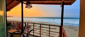 Casa de PLAYA “Justo en la Gloria” - Punta Sal