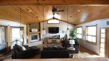 Televisor intel·ligent i llar de foc