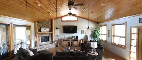 Smart TV, fireplace, offices