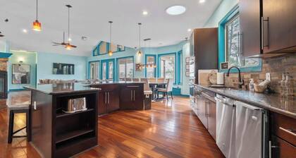 Lakefront Retreat in Hot Springs Village