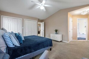 3 bedrooms, iron/ironing board, WiFi, bed sheets