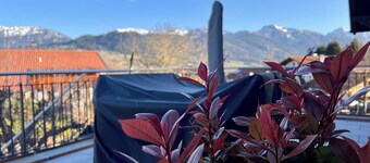 Vacation apartment "Am Alten Garten" in a quiet location with a view of the Alps!