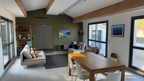 Interior - Superb 150m2, terraces, air conditioning, parking, 80m from the marina (Bonifacio)