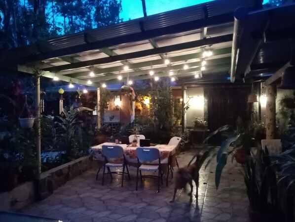 Outdoor dining