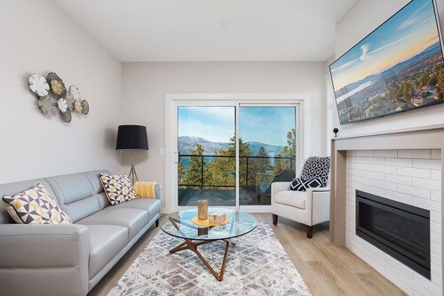 Splendour by the Lake- Okanagan Lifestyle at its Finest