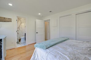 3 quartos, escrivaninha, ferros/tábuas de passar roupa, Wi-Fi