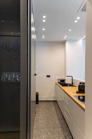 冰箱、烤箱、炉灶、洗碗机