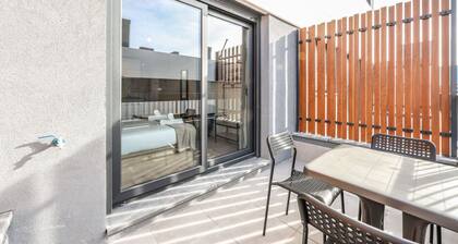 Elegant Studio with Private Terrace by RentitUP