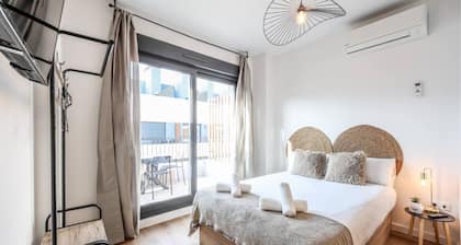 Elegant Studio with Private Terrace by RentitUP