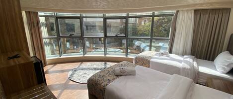 2 多间卧室、埃及棉床单、高档床上用品、羽绒被