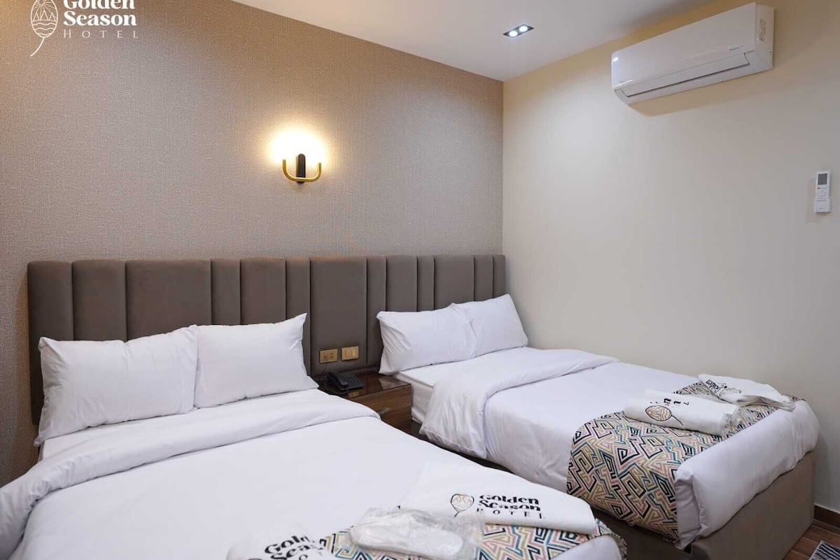 2 bedrooms, Egyptian cotton sheets, premium bedding, down duvets