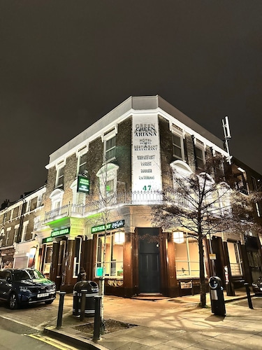 Green Ariana hotel and restaurant