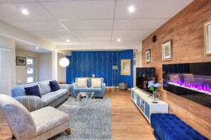 Living area - Domaine/Chalet Mont Blanc with private passage to the top of the ski slopes (Mont-Blanc)