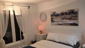 5 chambres, fer et planche Ă repasser, Wi-Fi, draps fournis