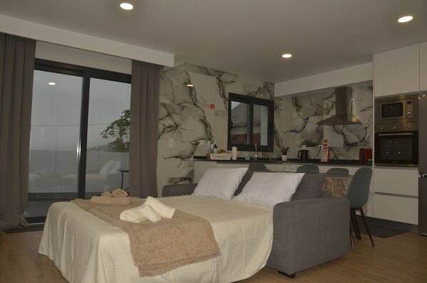 1 bedroom, iron/ironing board, WiFi, bed sheets