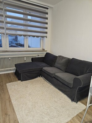 Living area - A nice little apartment in the center of Dortmund !!!  (Dortmund)