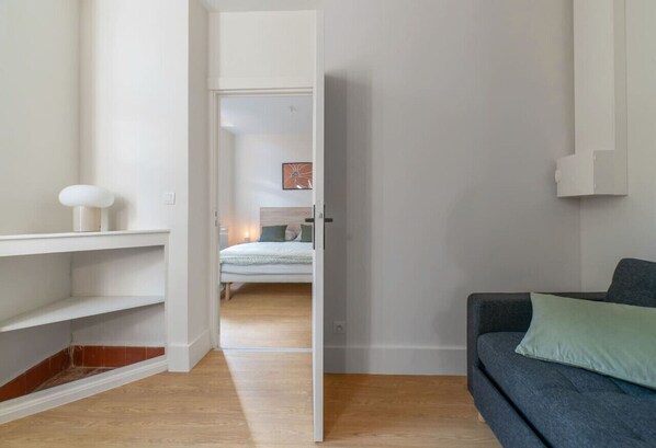 1 bedroom, travel crib, WiFi, bed sheets