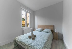 1 bedroom, iron/ironing board, WiFi, bed sheets