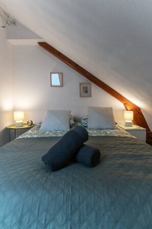 1 bedroom, iron/ironing board, travel crib, WiFi