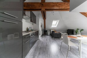 Interior - Le Haut Provence - 1 rue Provence - Vichy (Vichy)