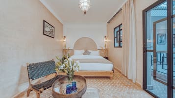 Habitación Confort doble | Caja fuerte, cortinas opacas, sistema de insonorización y wifi gratis