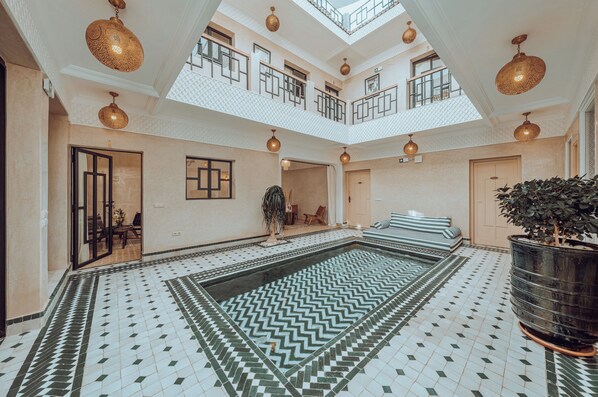 コンフォート ダブルルーム | リビング エリア