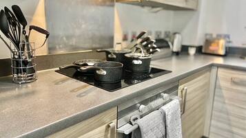 Fridge, microwave, oven, electric kettle