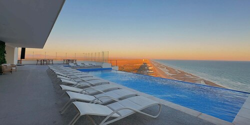 Verano 601 at Encantame Towers