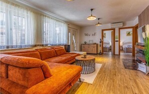 Smart TV, table football, stereo - Villa Azimut - Cozy Home In Medulin With Sauna (Medulin)