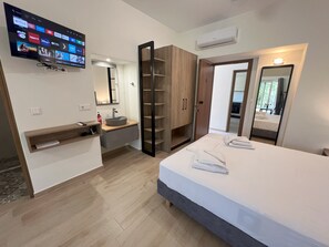 Comfort Quadruple Room, Mountain View | In-room safe, laptop workspace, soundproofing, iron/ironing board - Azogire Hotel (Kantanos-Selino)