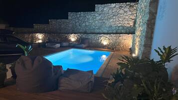 Außenpool (je nach Saison geöffnet)