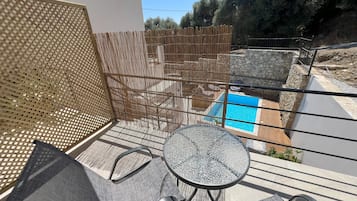 Comfort Quadruple Room, Mountain View | Balcony