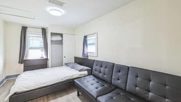 Casa, vista giardino | Tende oscuranti, ferro/asse da stiro, Wi-Fi gratuito