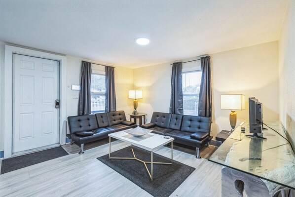 Ferienhaus, Gartenblick | Wohnbereich