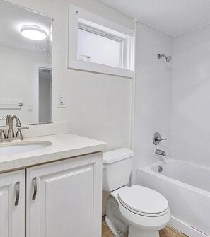 House, Garden View | Bathroom - Miami House (Miami)
