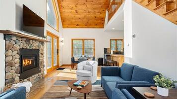 TV connectée, cheminée