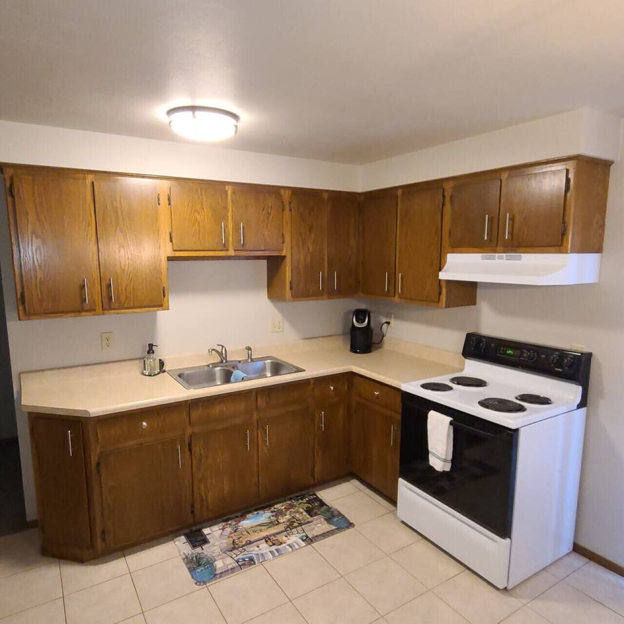 雪櫃、微波爐、焗爐、爐具