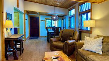 Smart TV, fireplace, video games