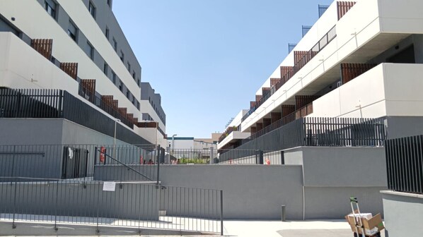 منوع